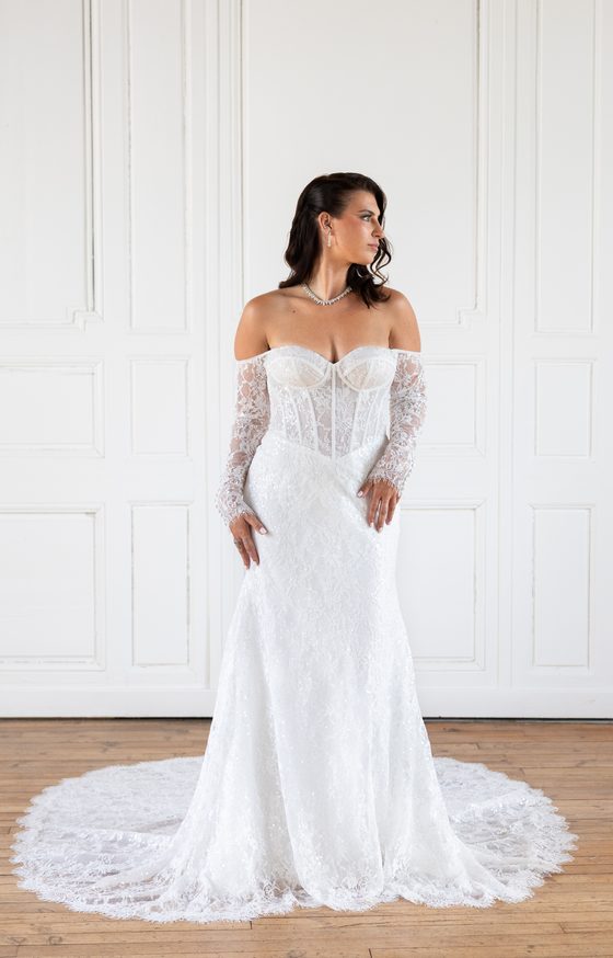Robe de mariée Aura, haut manches longues dentelle, jupe dentelle
