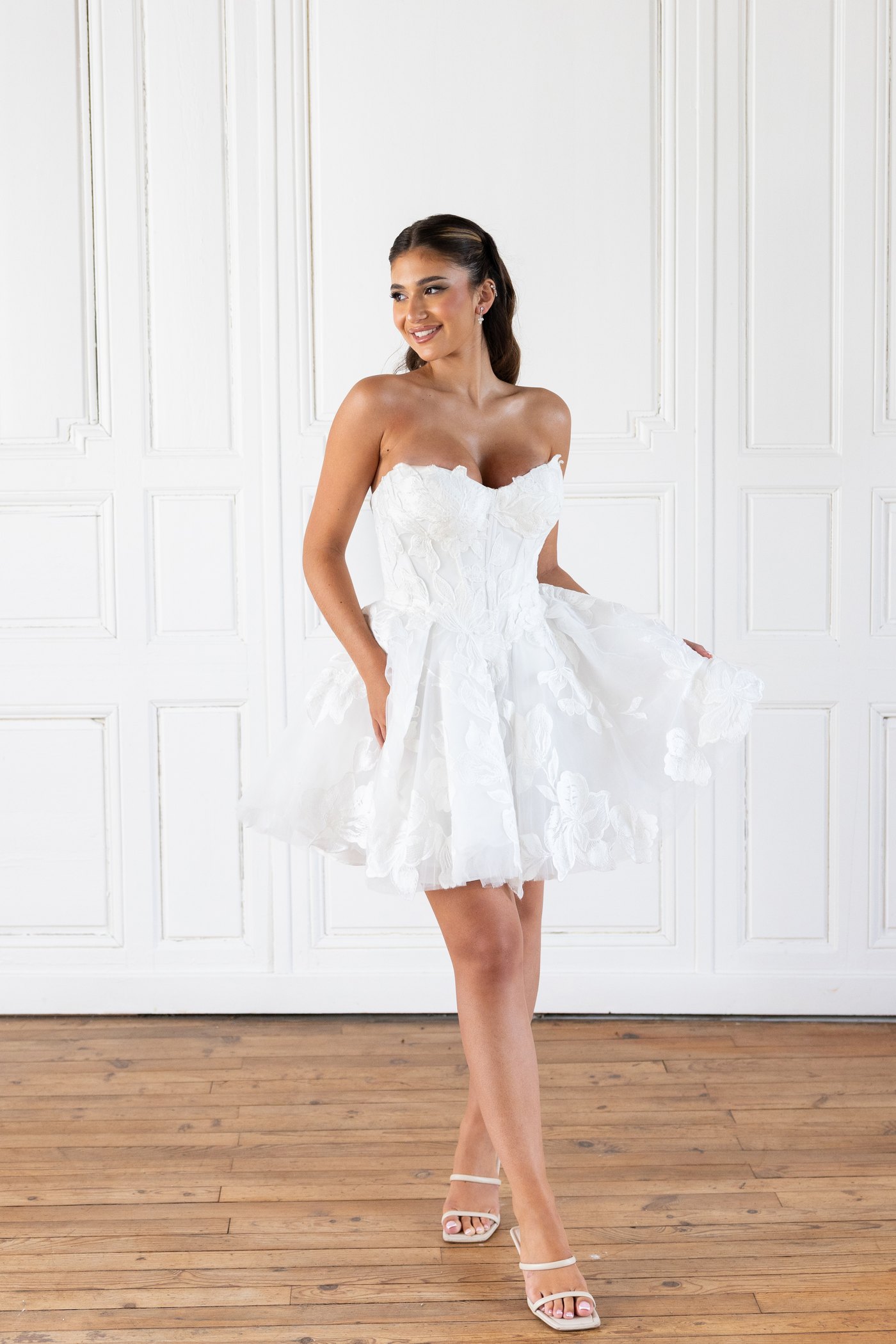 Robe de mariée Ella, bustier et dentelle