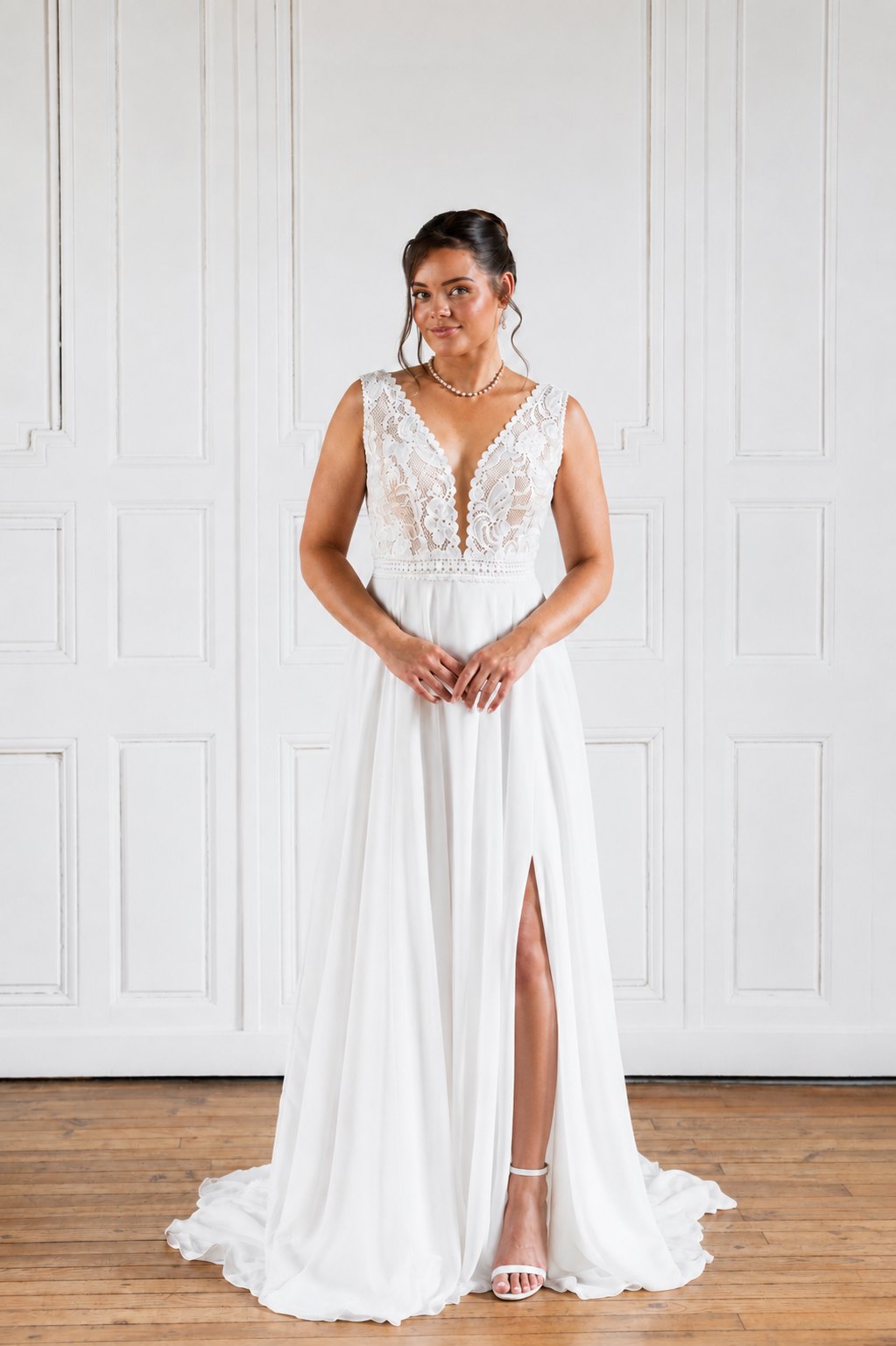 Robe de mariée Lina, plongeant
