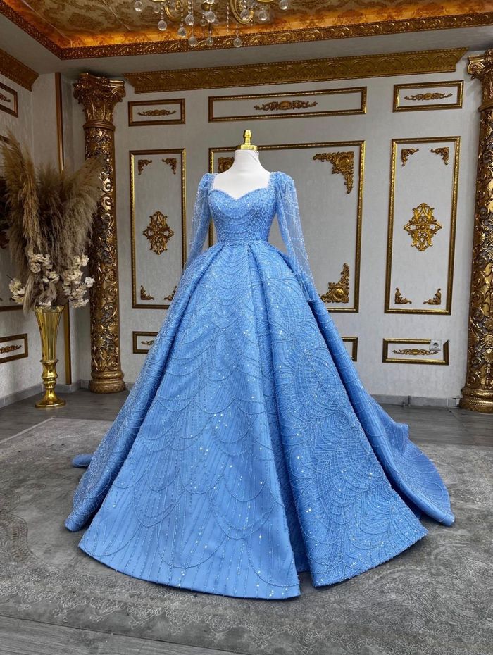 Robe de fiançailles bleue