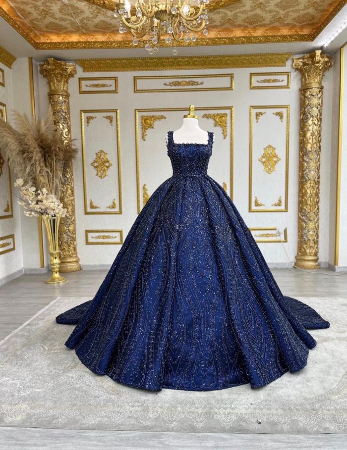 Robe de fiançailles princesse bleue nuit